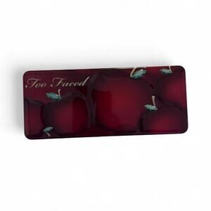 Too faced appley in